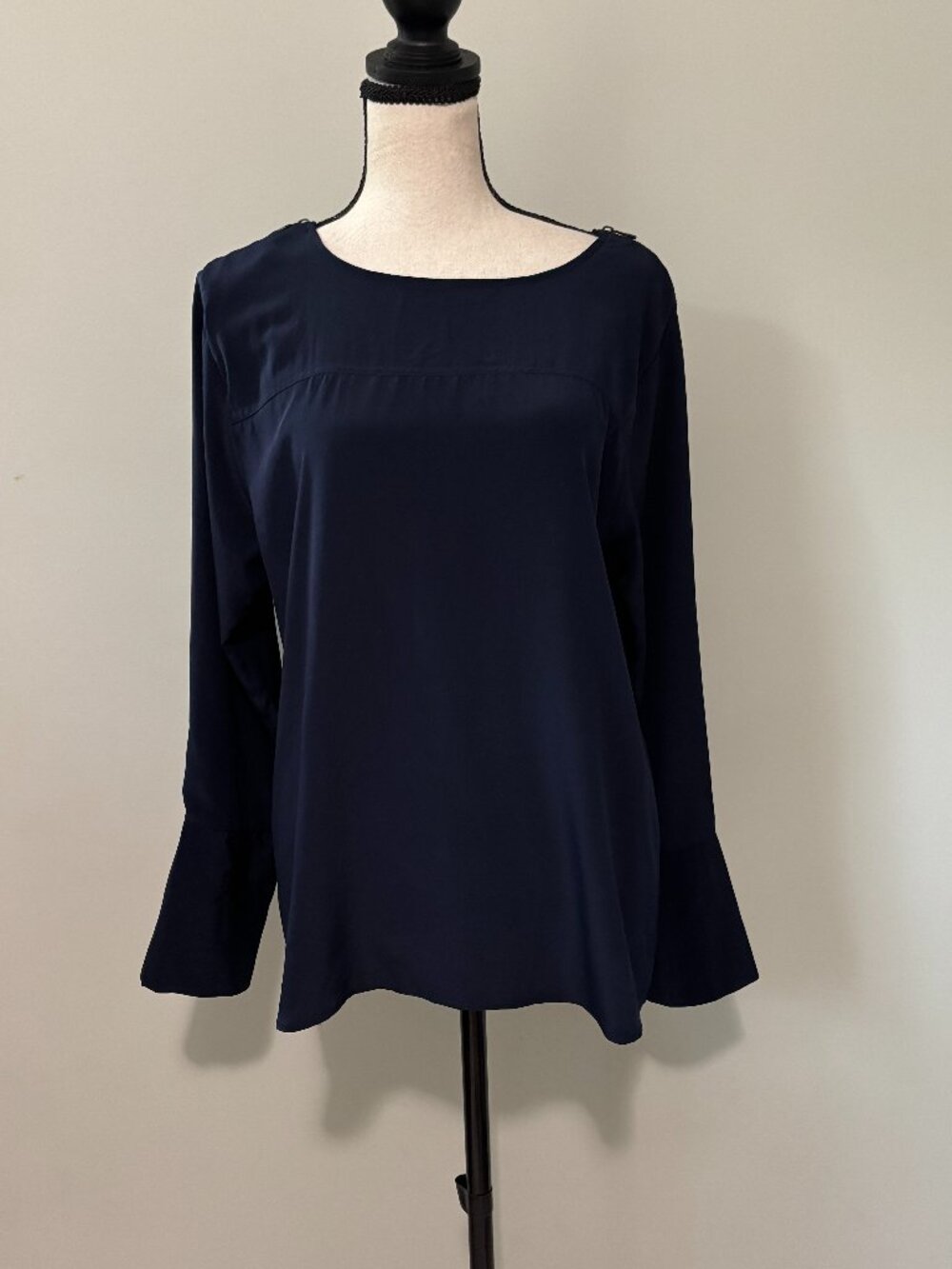 Rungolee Navy Zip-Detail Blouse Small Like New